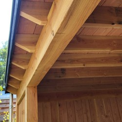 Afwerking veranda aaanzicht naar boven