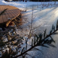 Houten vlonder in de winter Houten vlonder in de winter