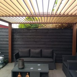 Pergola met lamellen Pergola met lamellen