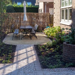 Romantisch tuinterras Romantisch tuinterras