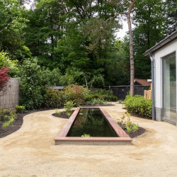 Tuin met vijver