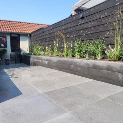 Tuinaanleg met tegels in Soest Tuinaanleg met tegels in Soest