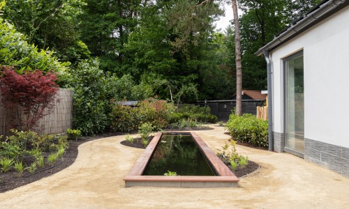 Tuin met vijver